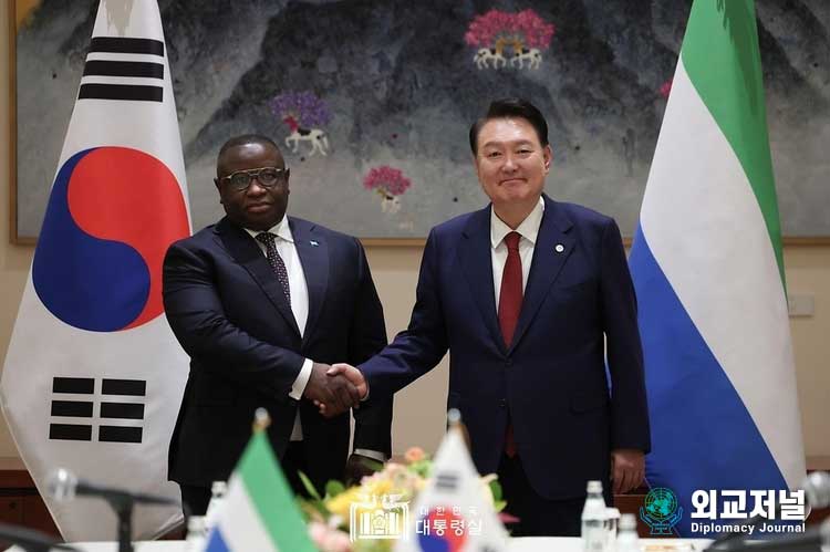 President Yoon holds a summit with President of Sierra Leone Bio